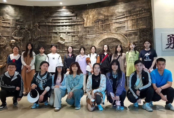 图3 合影(宽度500).jpg