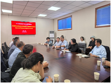 座谈会.png