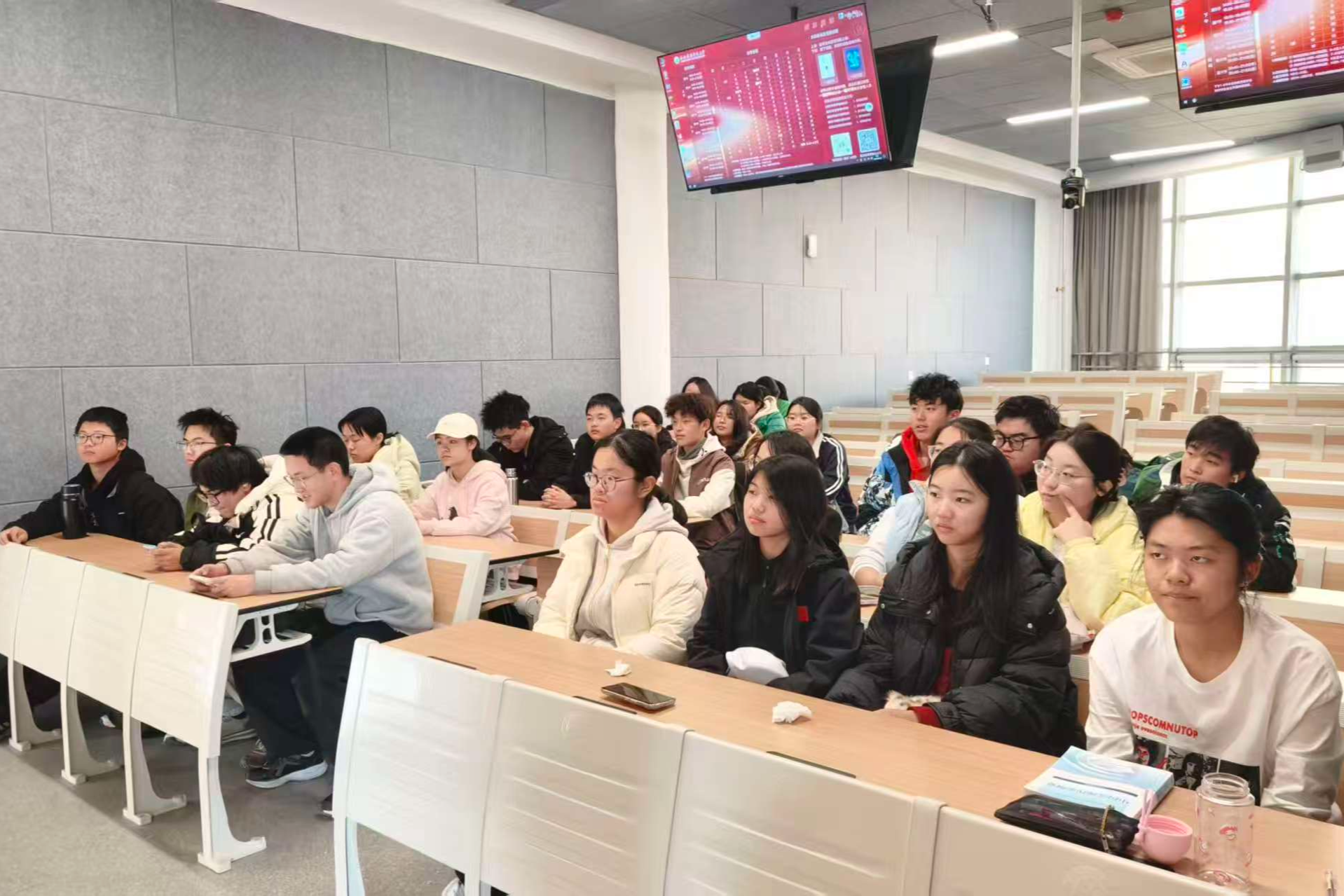 图3.jpg