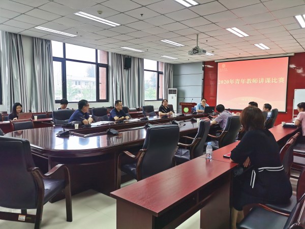 比赛现场.jpg