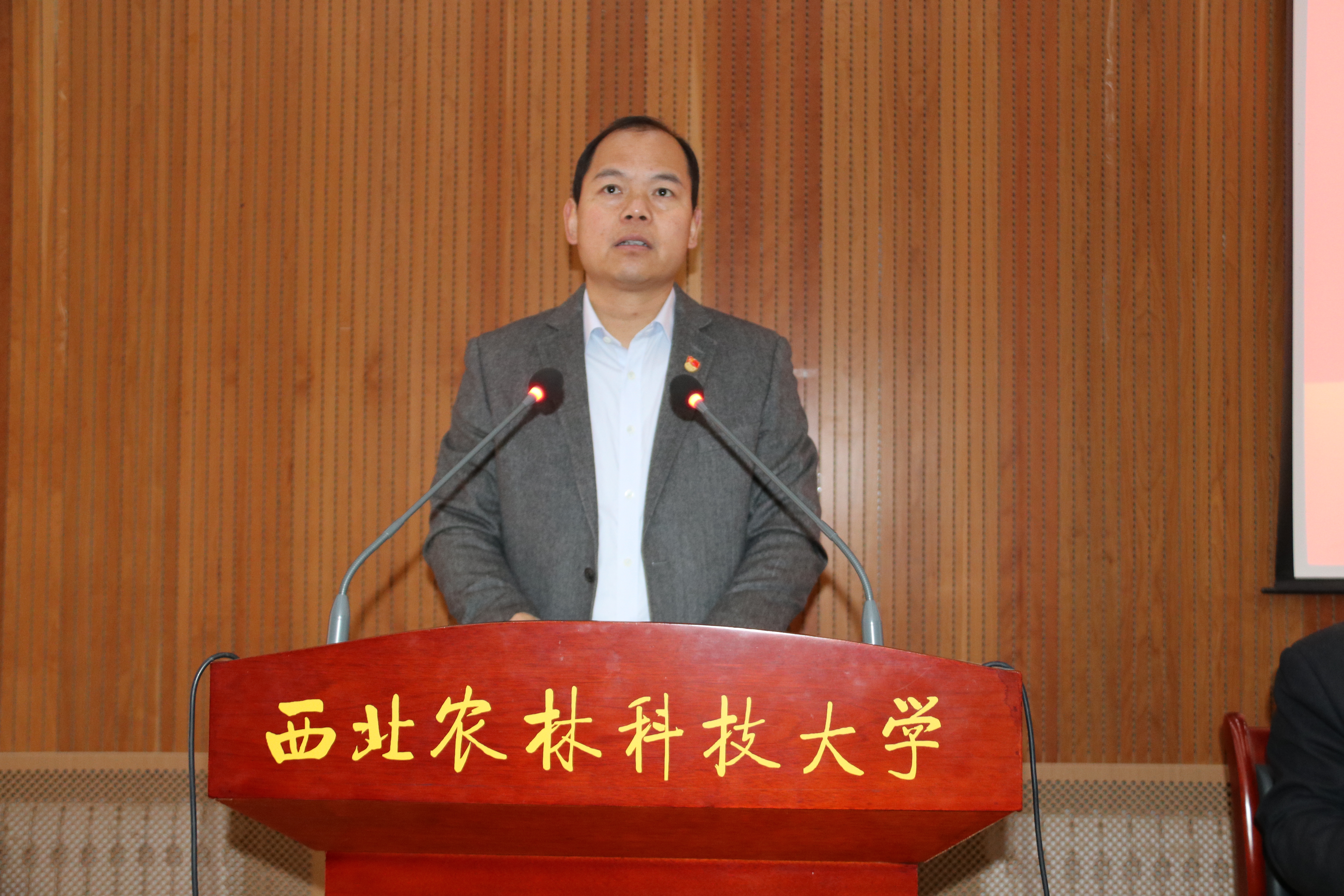 d9dd6c08e505409aae5ec3cab3f957ee.jpg